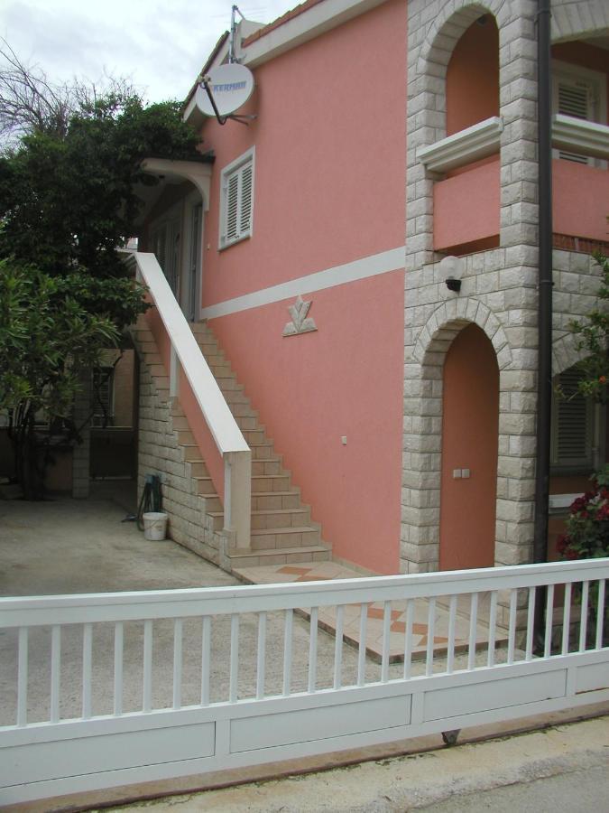 Apartments By The Sea Vir - 19323 Экстерьер фото